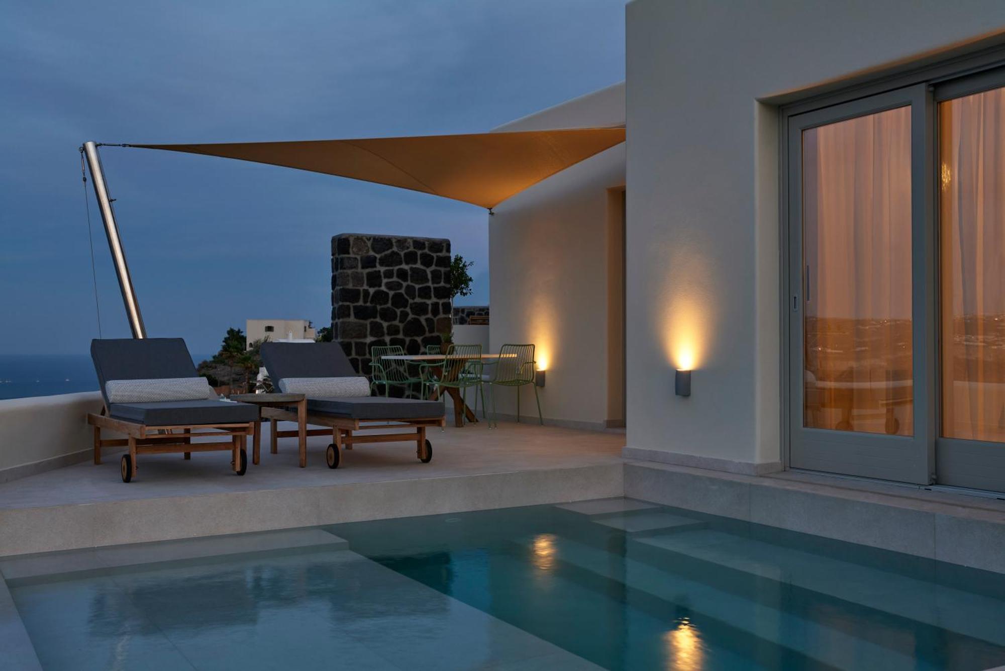 Suite Familiare con Vista Mare e Piscina Privata